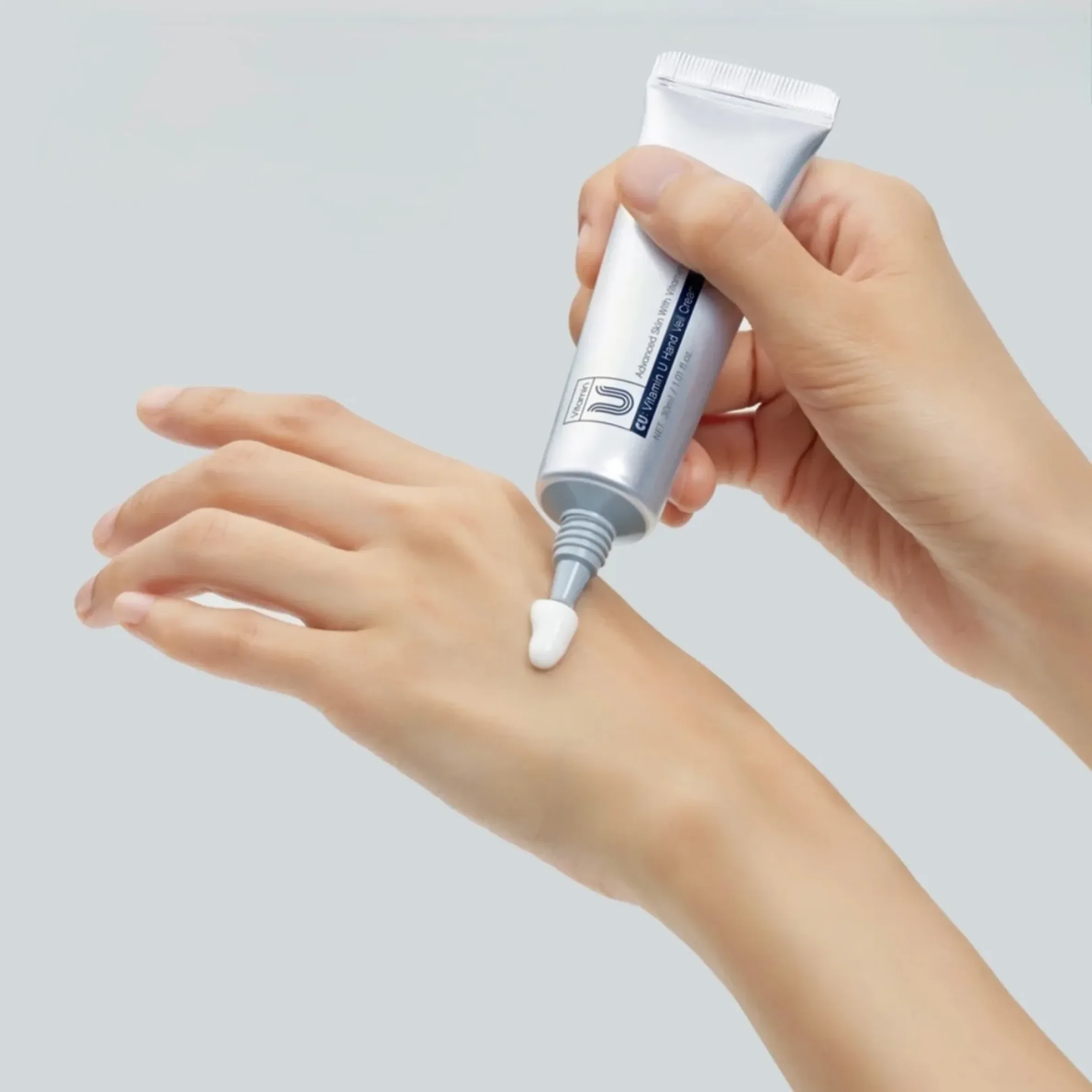 CUSKIN Vitamin U drėkinantis rankų kremas 30 ml - 2